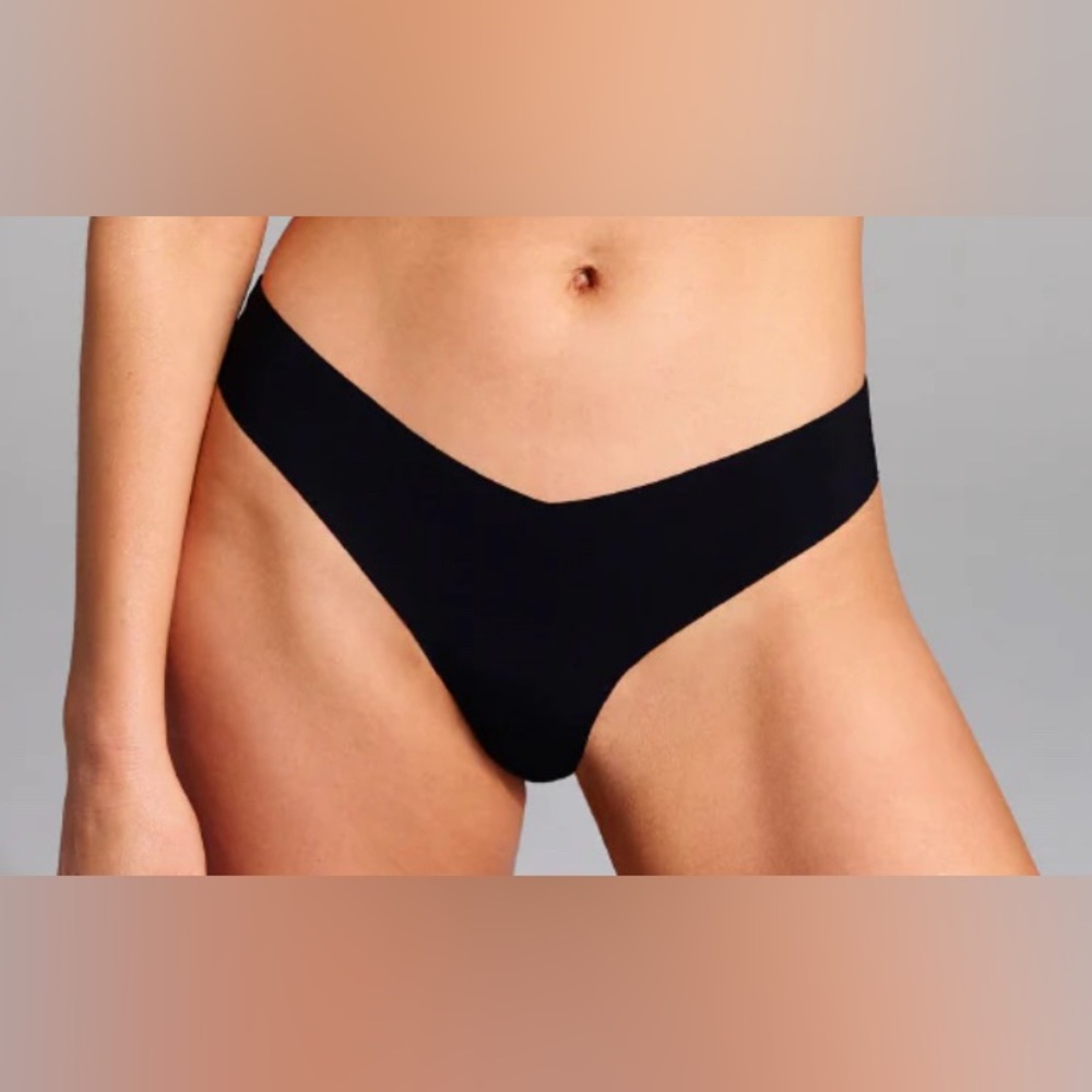 NIB Commando Better Than Nothing Black Thong S/M